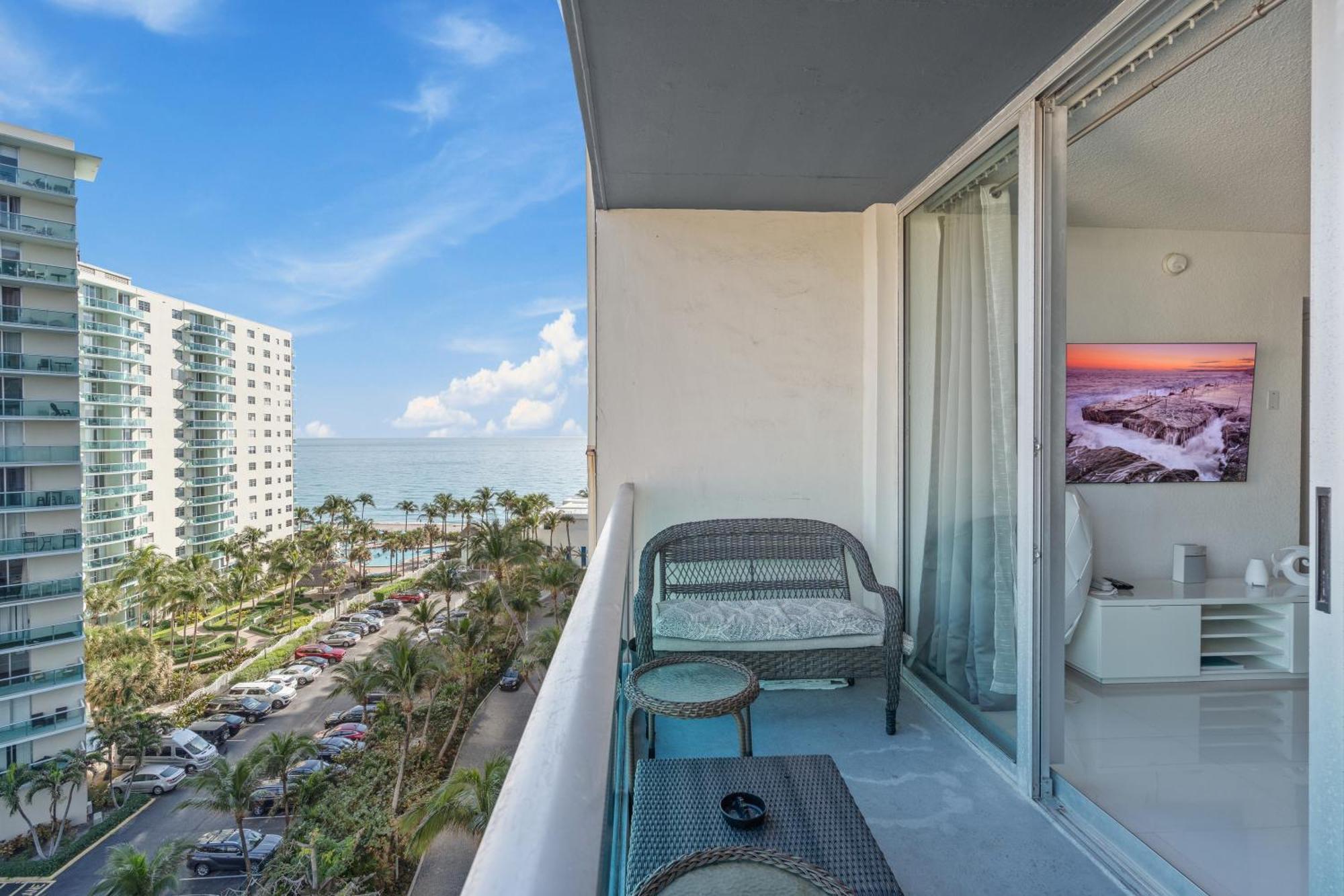 Great Apartment With Beach Access Hollywood Eksteriør billede